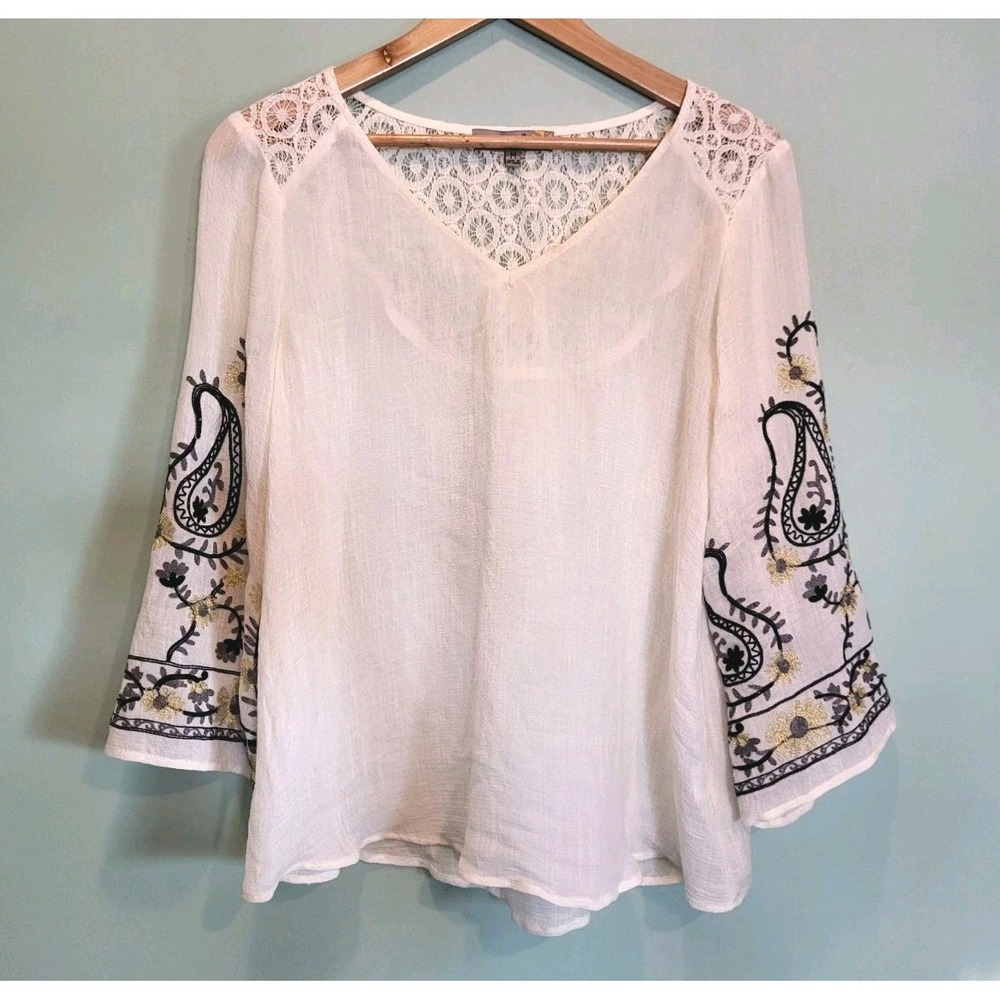 Figueroa & Flower Sheer Ivory Lightweight Embroidered Flare Sleeve Top Sz M